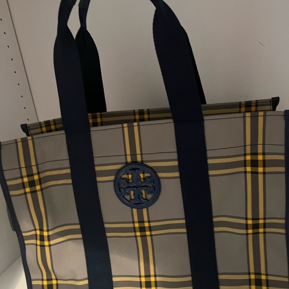 Tory Burch - Picture 4 of 6